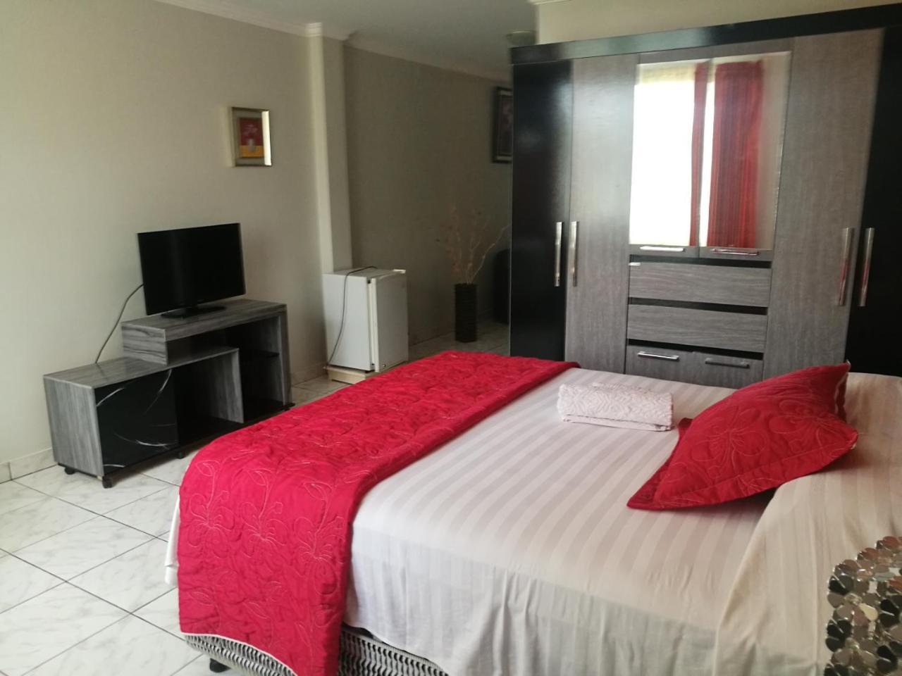 Dorado Hotel Cobija Ngoại thất bức ảnh