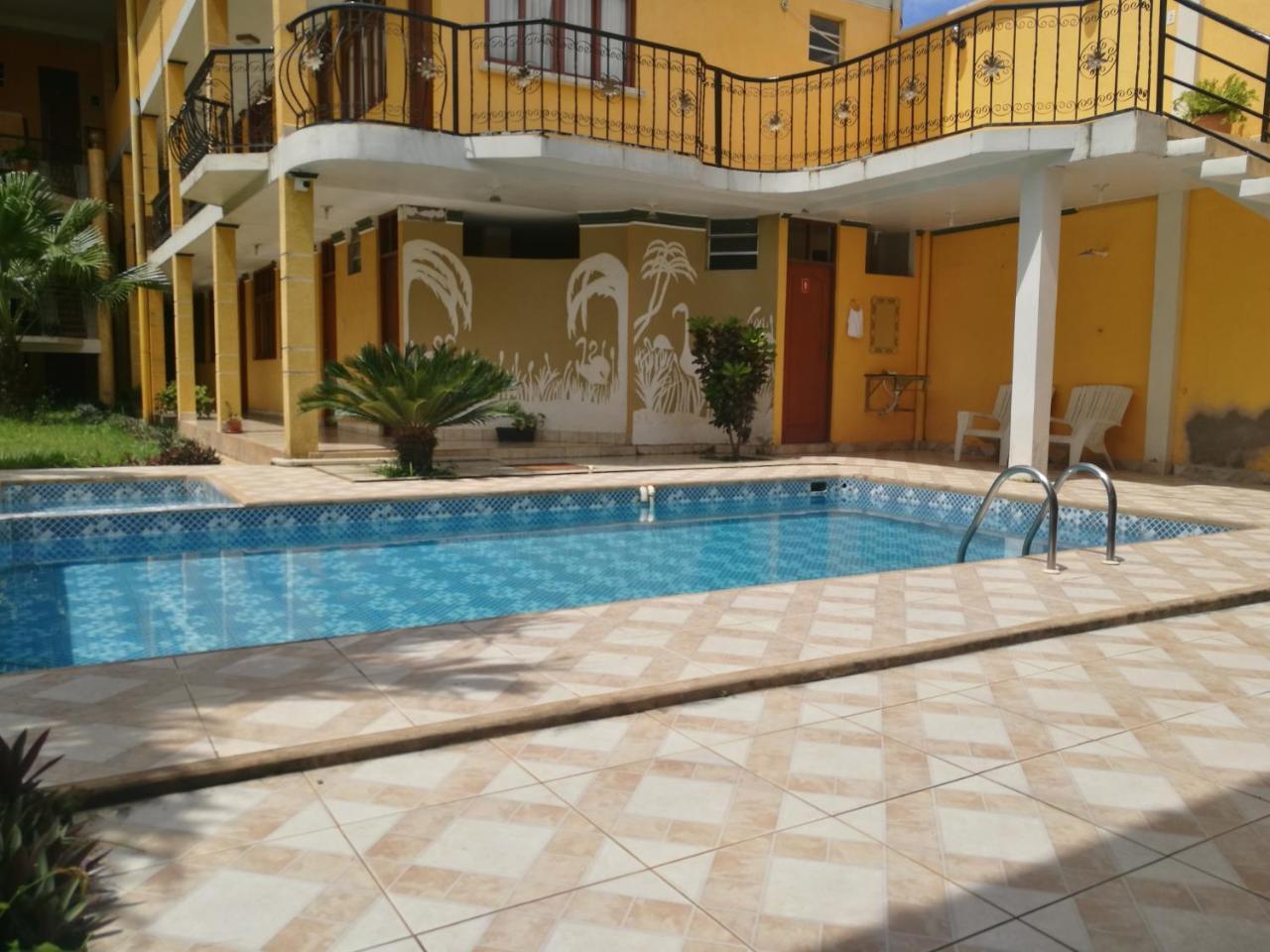 Dorado Hotel Cobija Ngoại thất bức ảnh