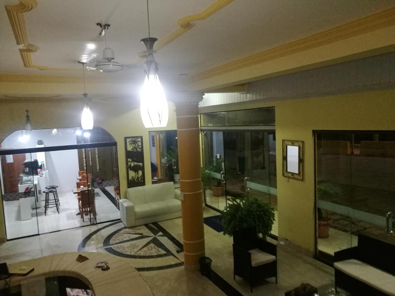 Dorado Hotel Cobija Ngoại thất bức ảnh