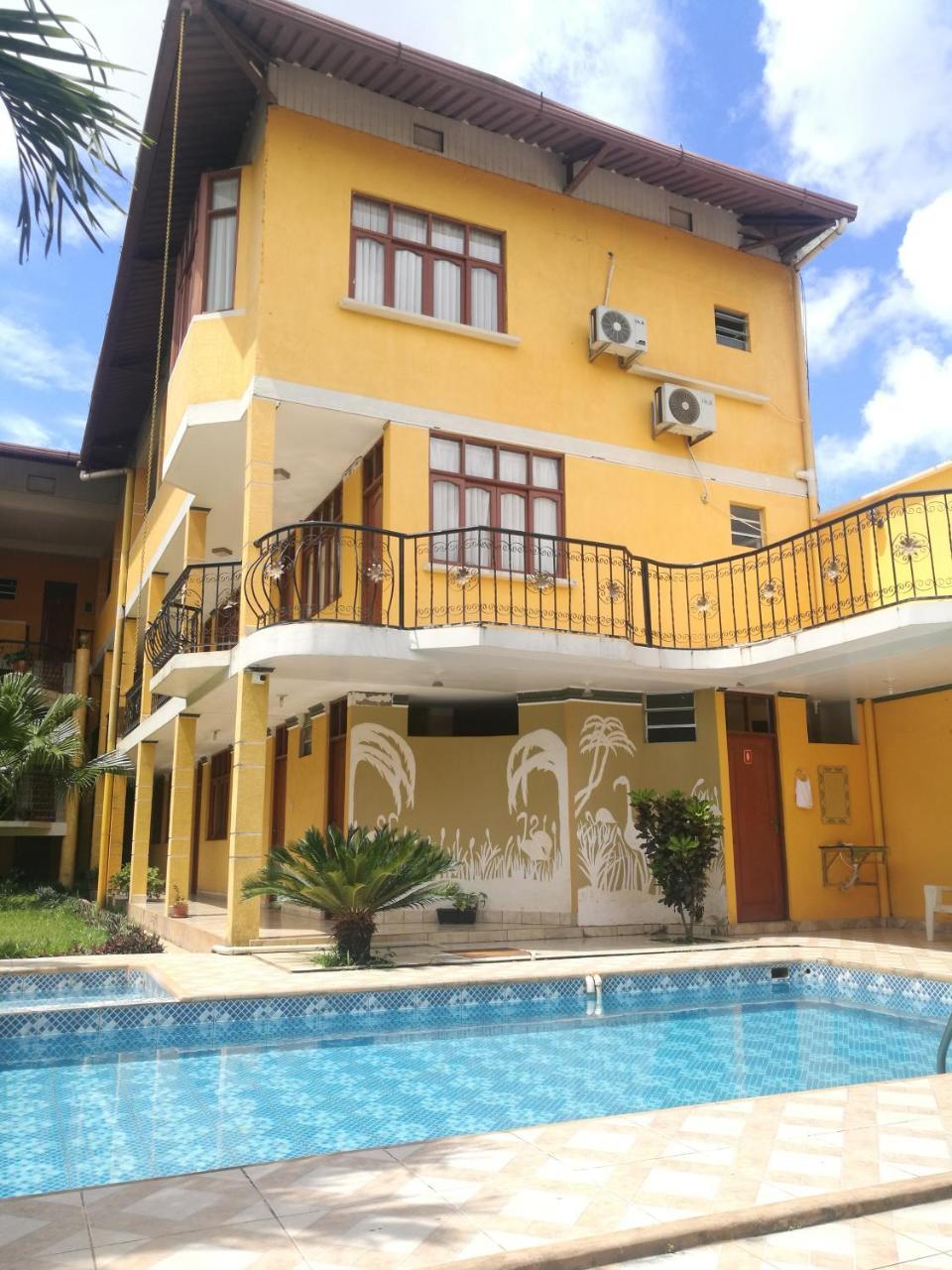 Dorado Hotel Cobija Ngoại thất bức ảnh