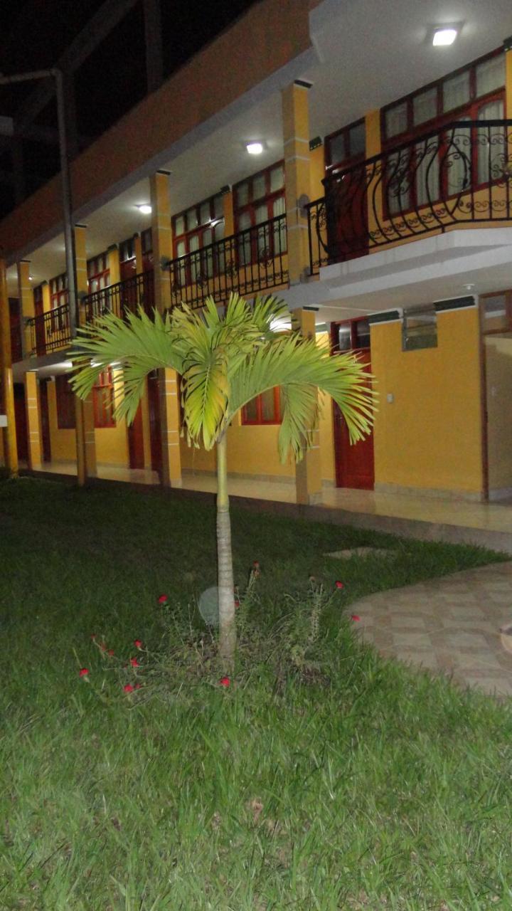 Dorado Hotel Cobija Ngoại thất bức ảnh